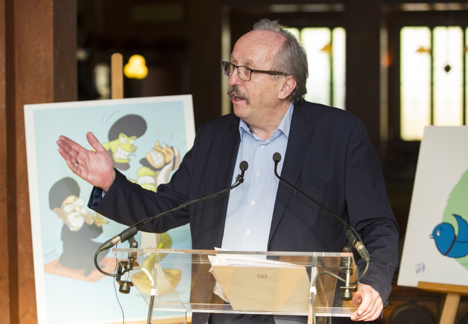 Péter Niedermüller, Member of the European Parliament, delivers his remarks.